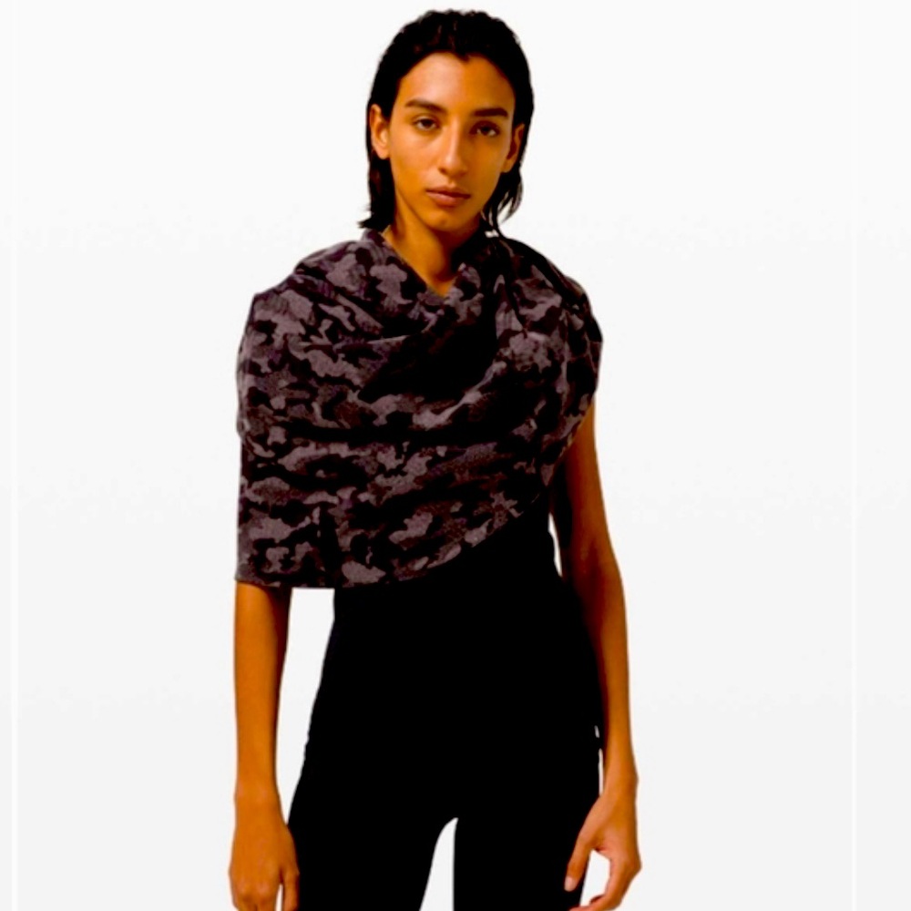 Lululemon Vinyasa Scarf